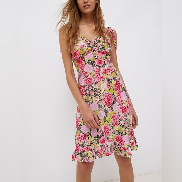 Liu Jo Dresses & Skirts - 🇮🇹 animal & flower print dress